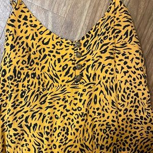 Updated 1 month ago
Arizona Jean Company Dress XS Animal Print NWOT